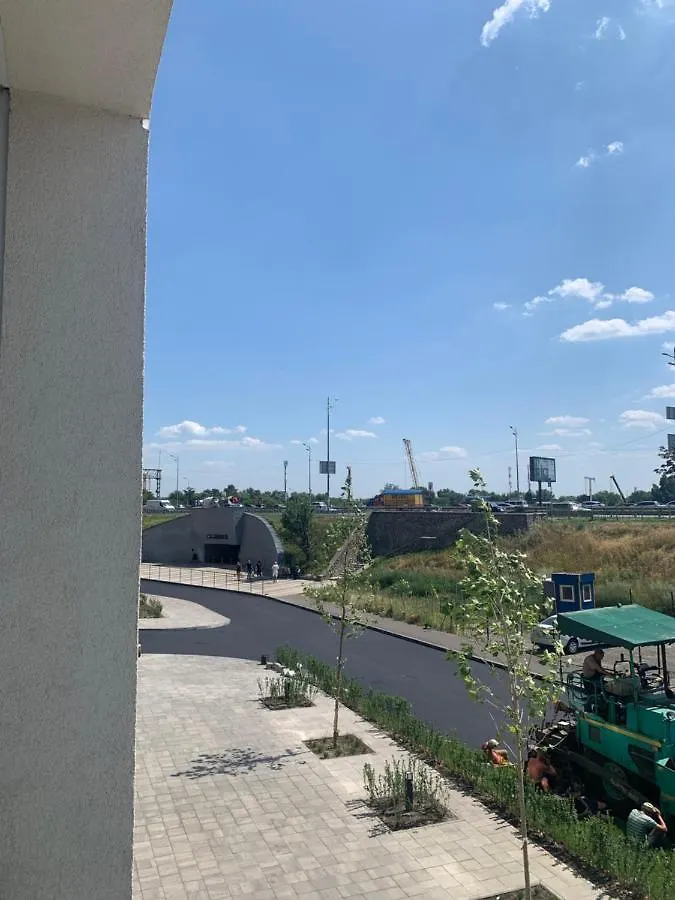 New 3 Rooms Apartment Near The Metro Station Kijev