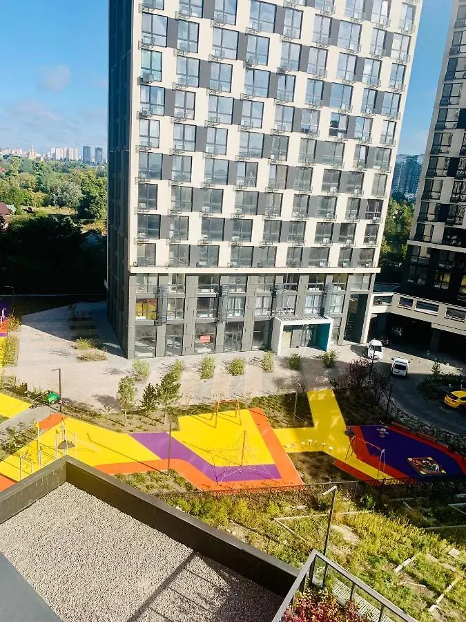 New 3 Rooms Apartment Near The Metro Station Kijev