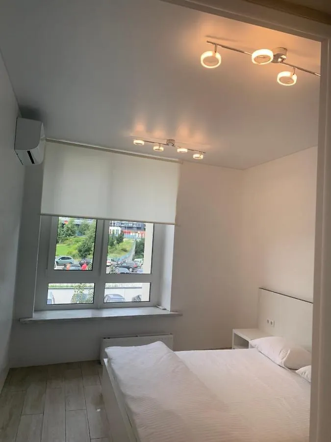 New 3 Rooms Apartment Near The Metro Station Kyiv 0*,